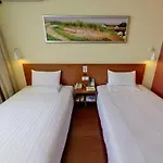 Hanting Hotel Shanghai Zhenping Road Railway Station