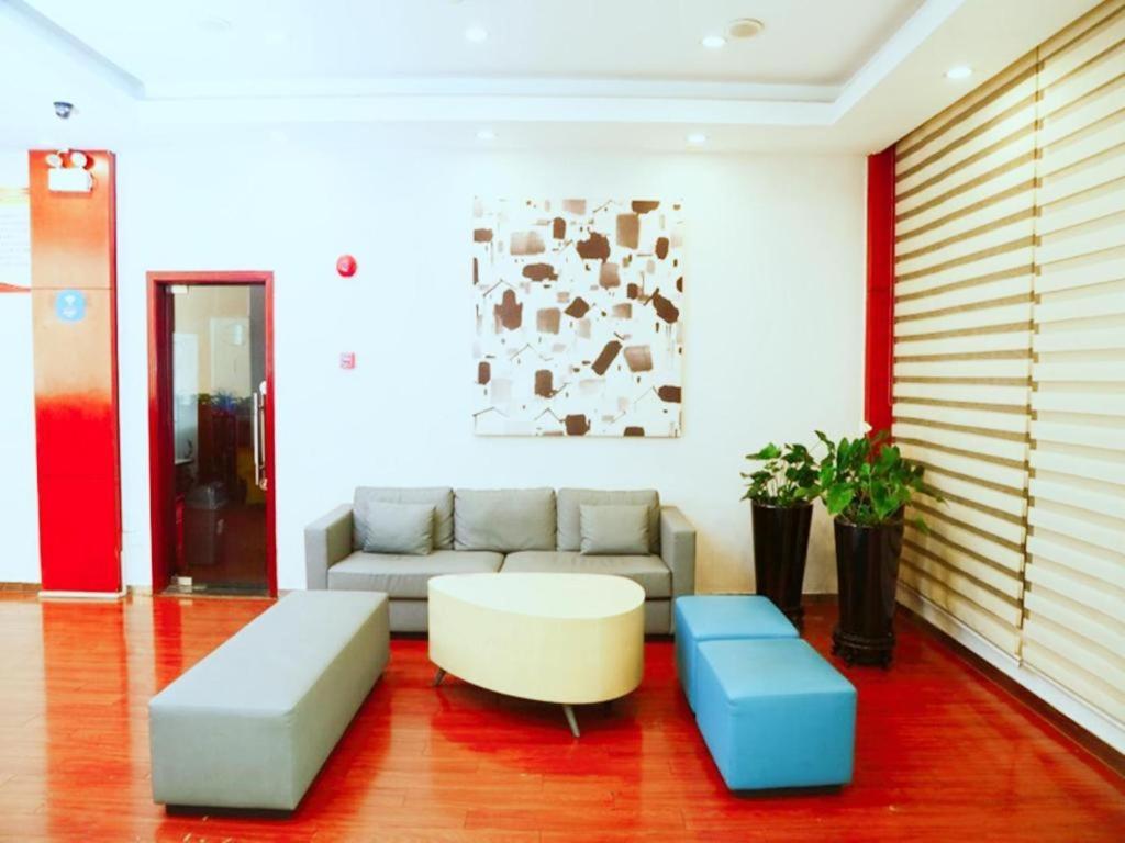 Hanting Zhenping Road Railway Station Hotel Shanghai